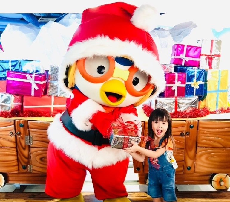 Christmas at DreamUs!